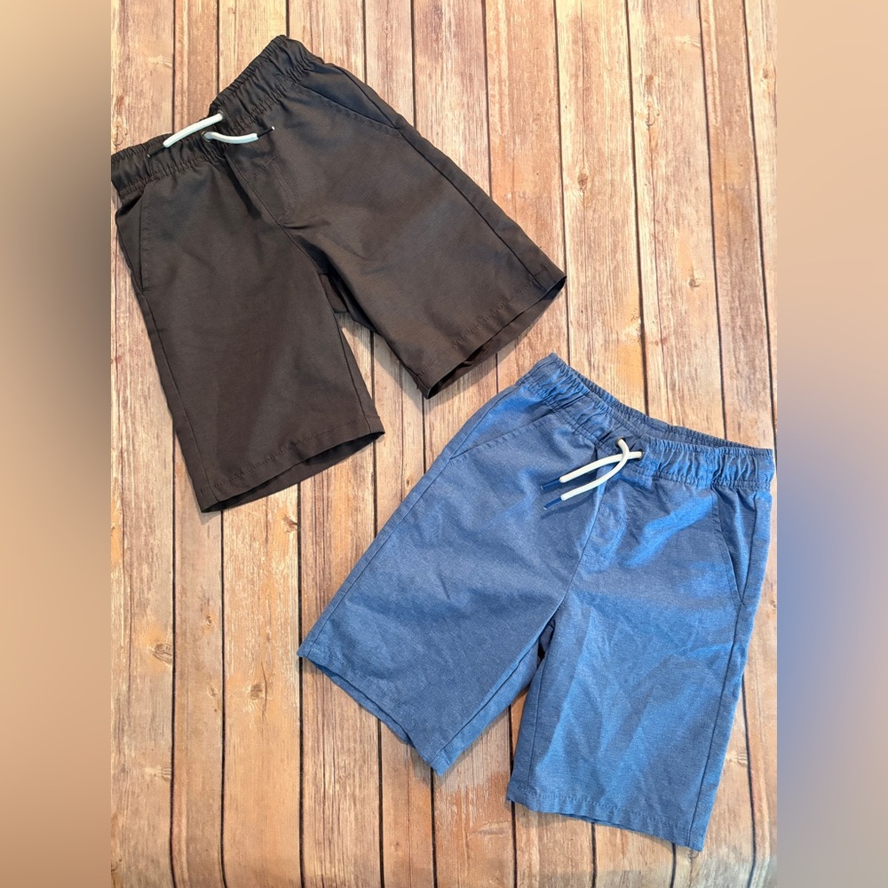 Kids Elastic-Waist Pull-On Shorts in Blue and Black
